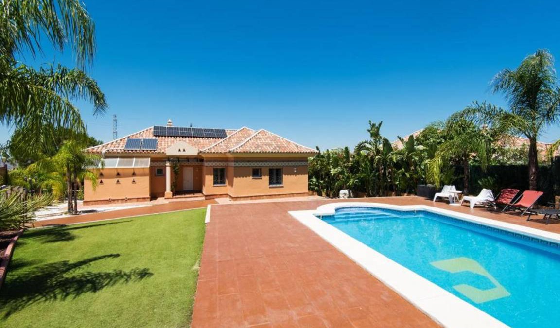 Pinos de Alhaurin Villa | 220 m² Villa ∙ 6 bedrooms ∙ 12 guests