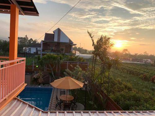 Sidomulyo Villa | 220 m² Villa ∙ 1 bedroom ∙ 15 guests