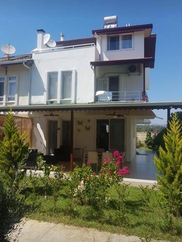 Cenger Villa | 220 m² Villa ∙ 3 bedrooms ∙ 6 guests
