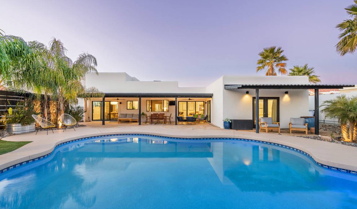 Continental Foothills House | 225 m² House ∙ 4 bedrooms ∙ 8 guests