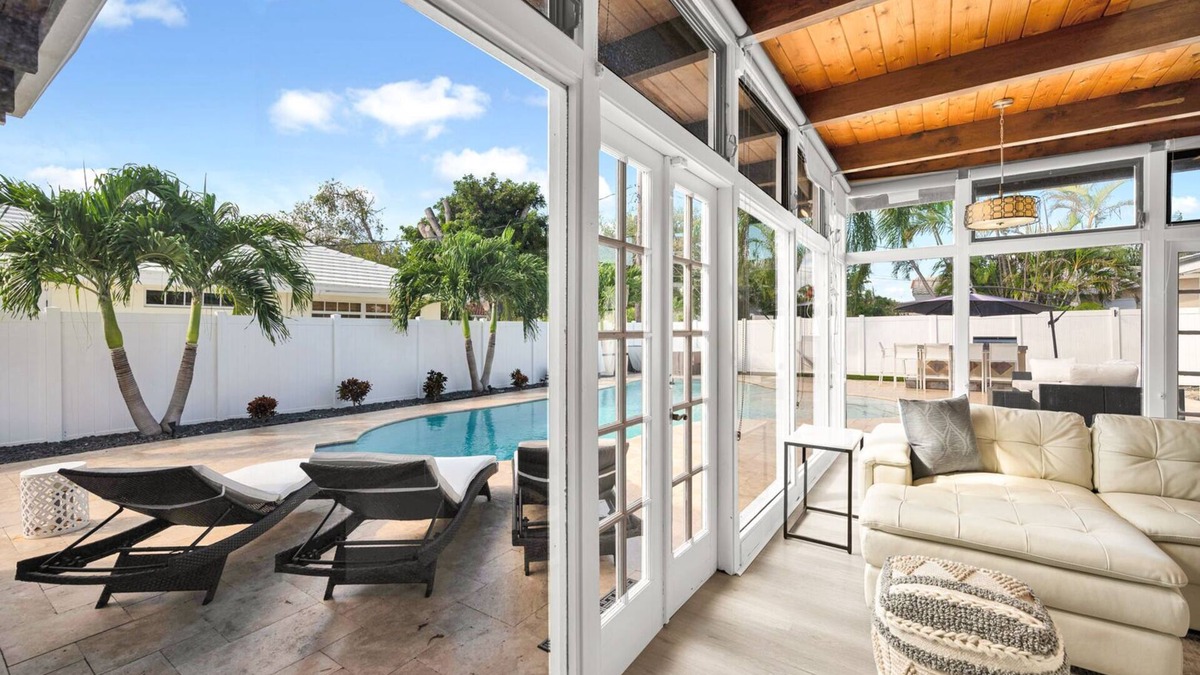 Lighthouse Point House | 2260 Managed By Brampton Park
