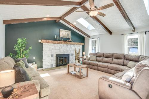 Coudersport House | 23 Acres Farmhouse Hideaway in Coudersport