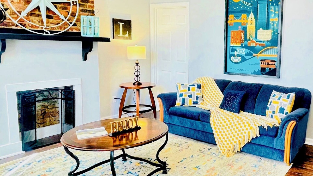 Central Northside House | 23-Min Walk to Acrisure! Free Private Park+King Beds