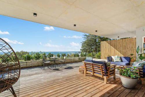 Collaroy Beach House | 230 m² House ∙ 2 bedrooms ∙ 4 guests
