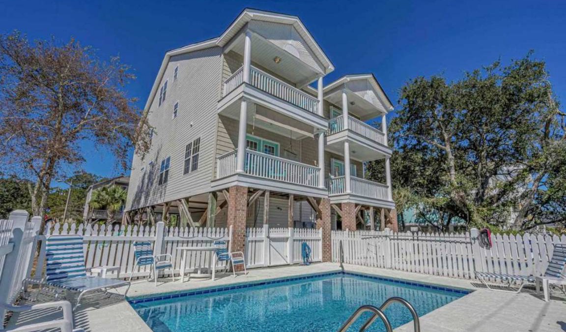 Surfside Beach House | 232 m² House ∙ 5 bedrooms ∙ 14 guests