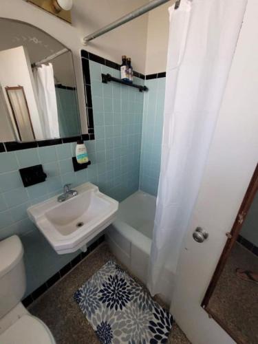 Crescent Lake Apartment | 236G Studio Apt Near DownTown