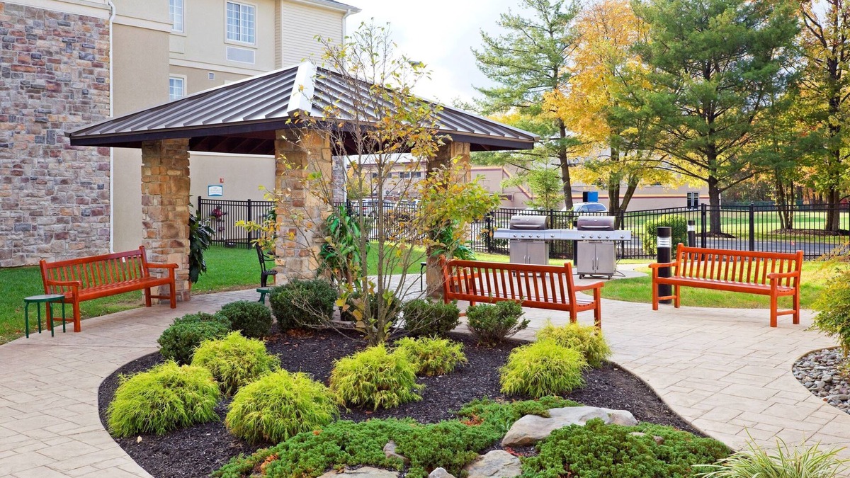 Mount Laurel Condo | 24-Hour Business Center, and Fitness Center | Close to NJ Turnpike