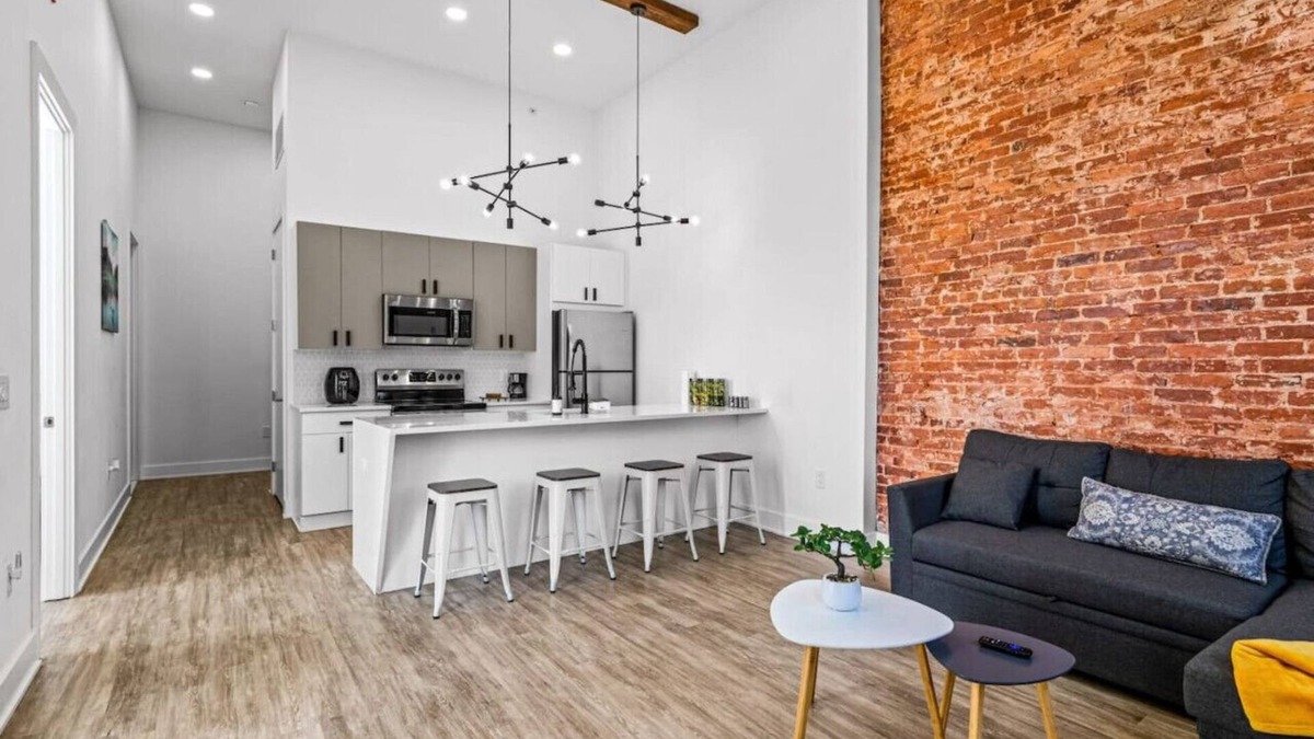 Delair Apartment | 24 Luxury Loft-FREE Private Parking-Tesla Charger
