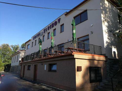 Plumlov Hotel | 24 m² Hotel ∙ 2 bedrooms ∙ 8 guests
