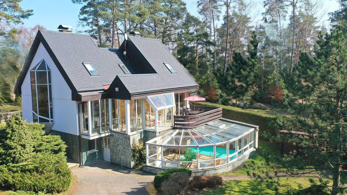 Branzez House | 240 m² House ∙ 5 bedrooms ∙ 12 guests