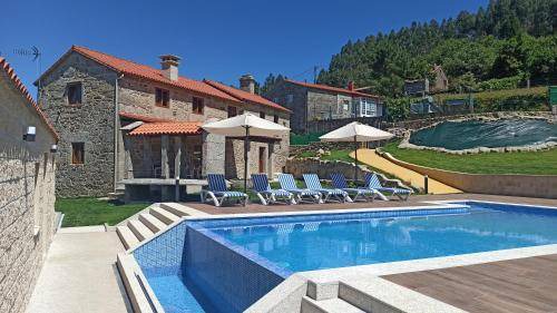 Cuntis House | 240 m² House ∙ 6 bedrooms ∙ 16 guests