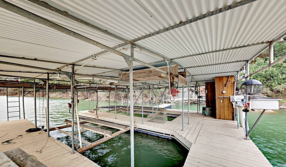 Spicewood House | 242 m² House ∙ 4 bedrooms ∙ 12 guests