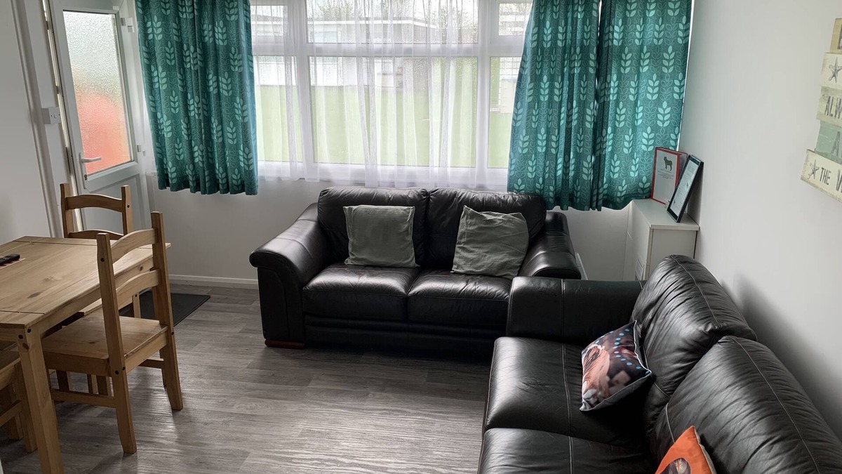 Great Yarmouth Ski Chalet | 244 sundowner