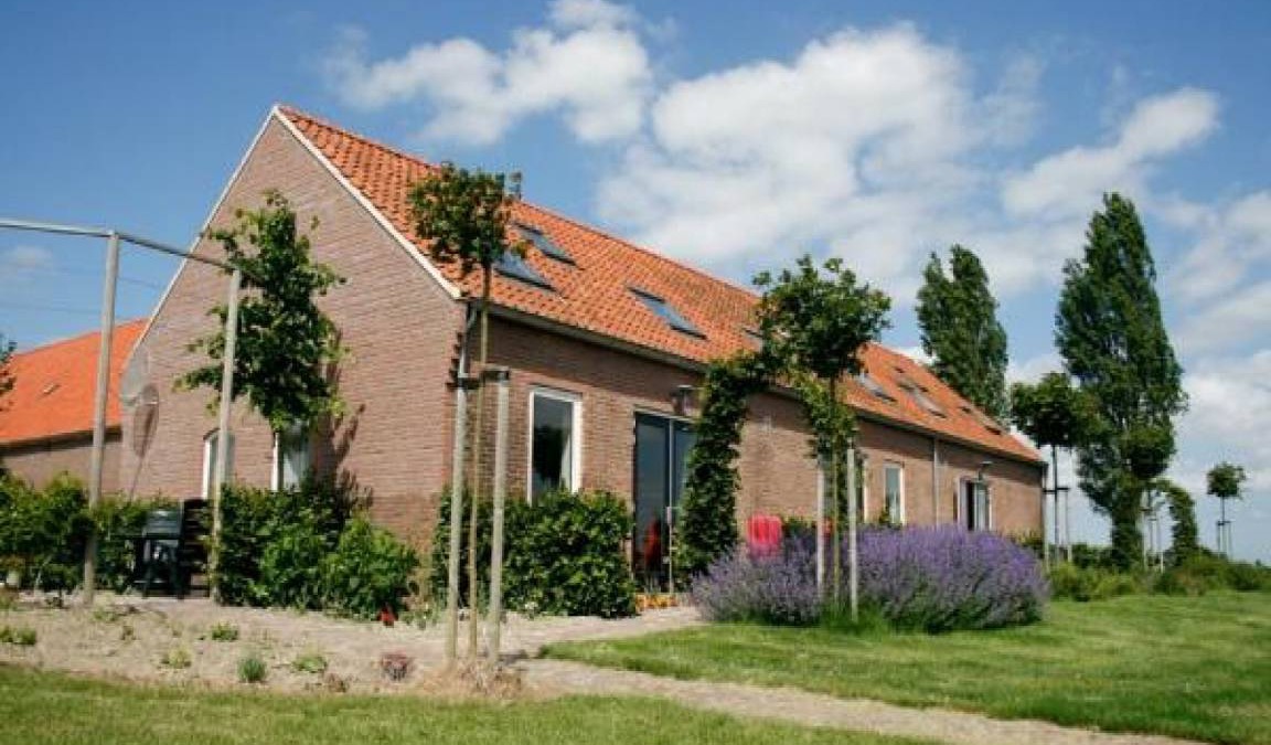 Kattendijke House | 246 m² House ∙ 9 bedrooms ∙ 18 guests
