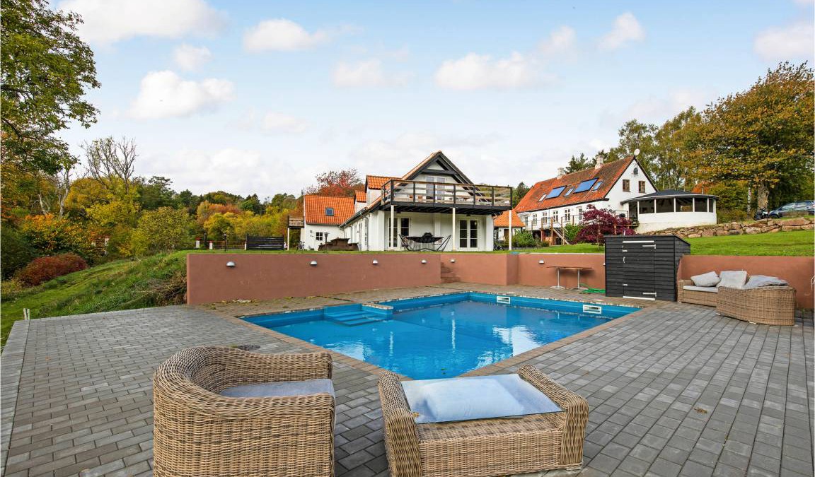 Gudhjem House | 247 m² House ∙ 6 bedrooms ∙ 14 guests