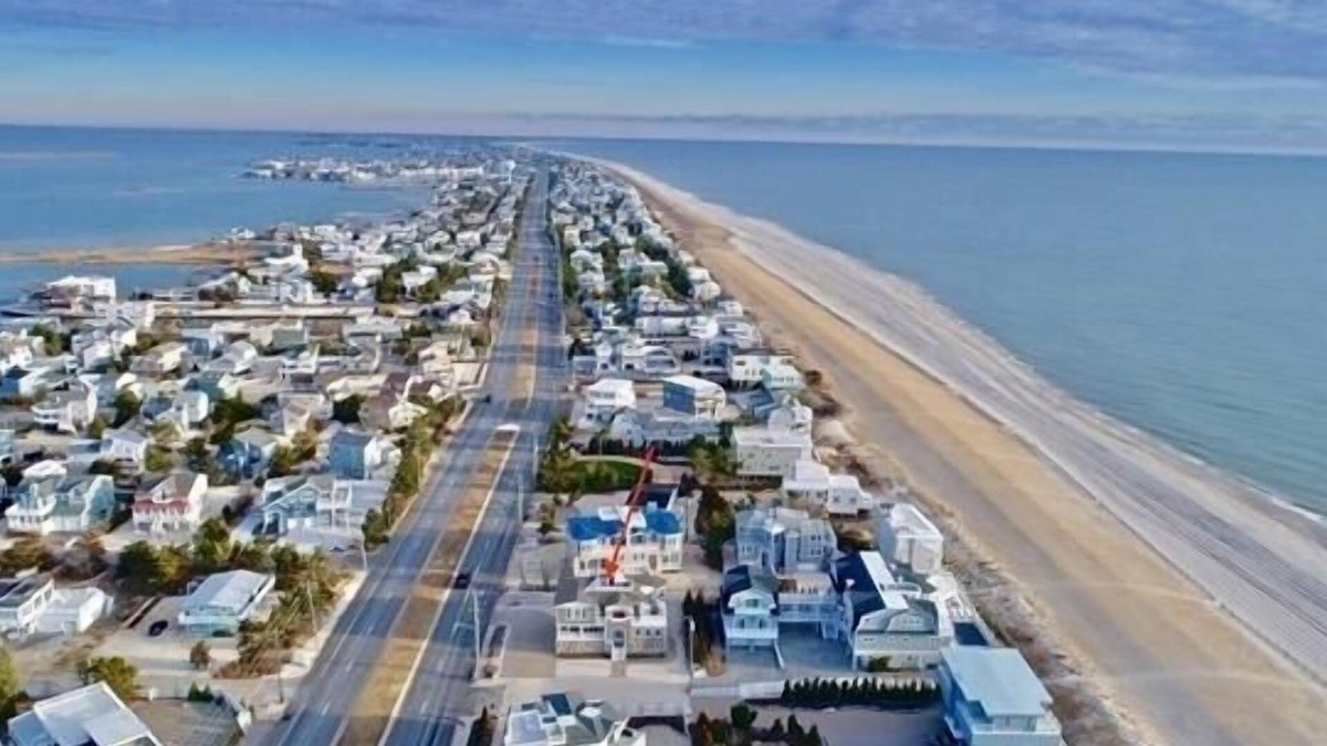 North Beach House | 248 Thirteen July LLC - McGann 248