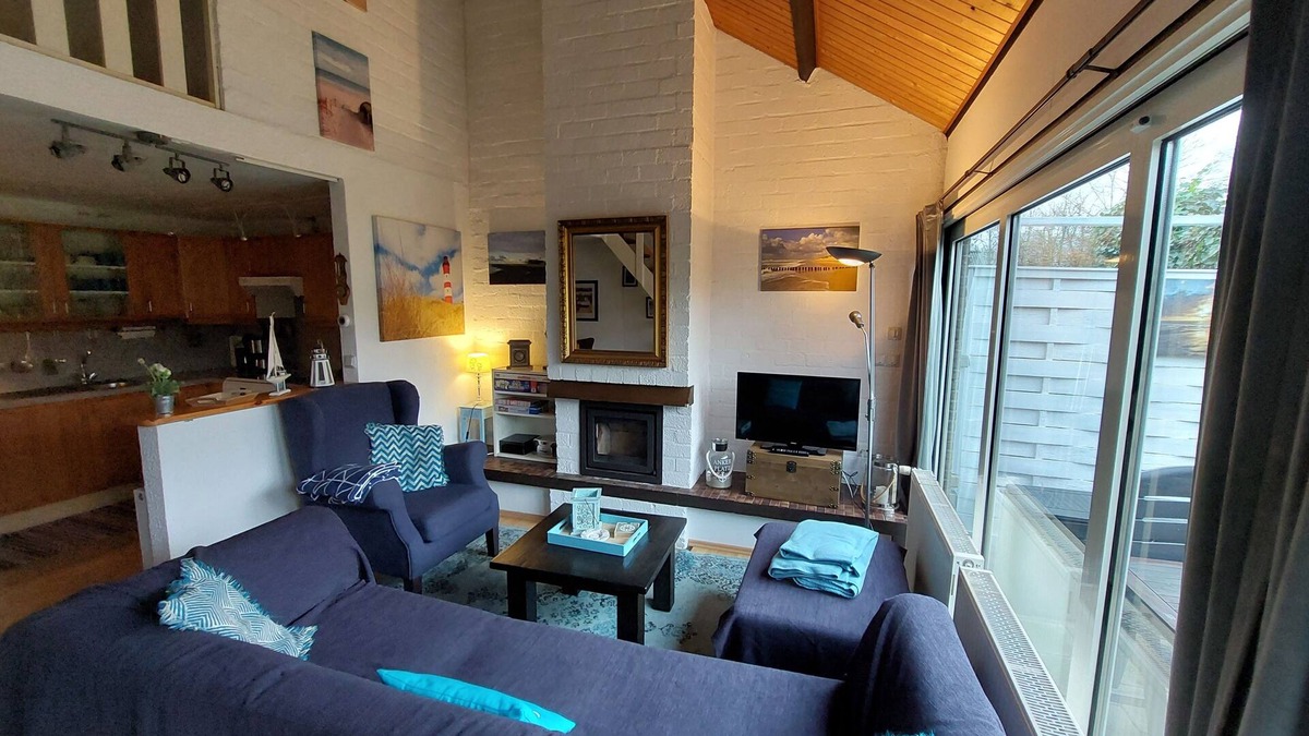 Bruinisse House | 25.-29.8. & from 7.9. again FREE! Family friendly House, 4 P., Fireplace, BBQ, W-LAN