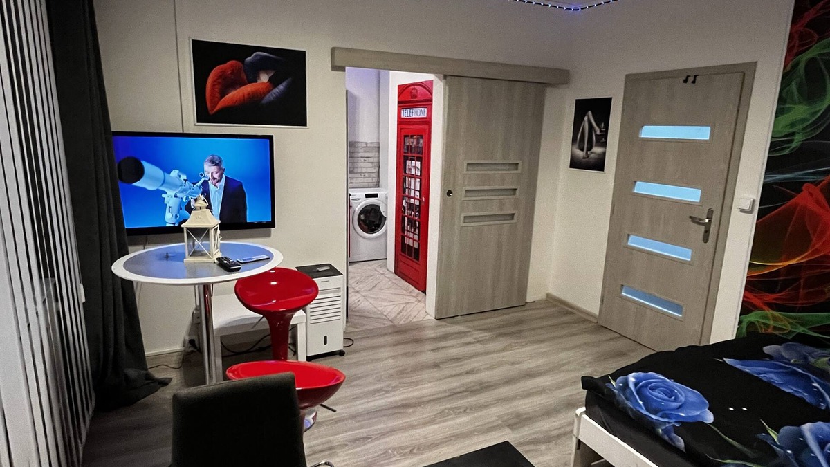 Hlubocepy Apartment | 25 minutes from the city center, 60 minutes from the airport.