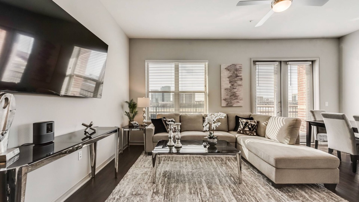 Las Colinas Apartment | 25% OFF LC058-3 - 3BD Pool, Lakeview, HWY348 - Las Colinas