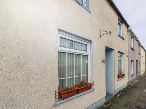 Narberth House | 25 St James Street