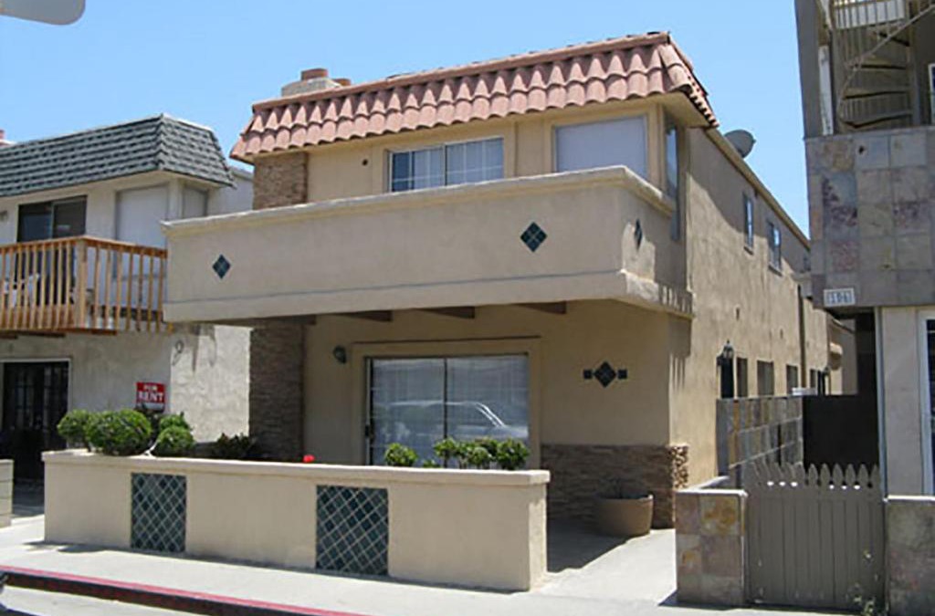 West Newport Apartment | 25 Steps to the Beach