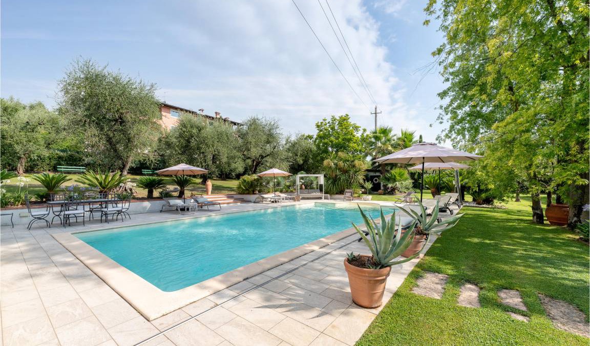 Padenghe sul Garda House | 250 m² House ∙ 5 bedrooms ∙ 10 guests