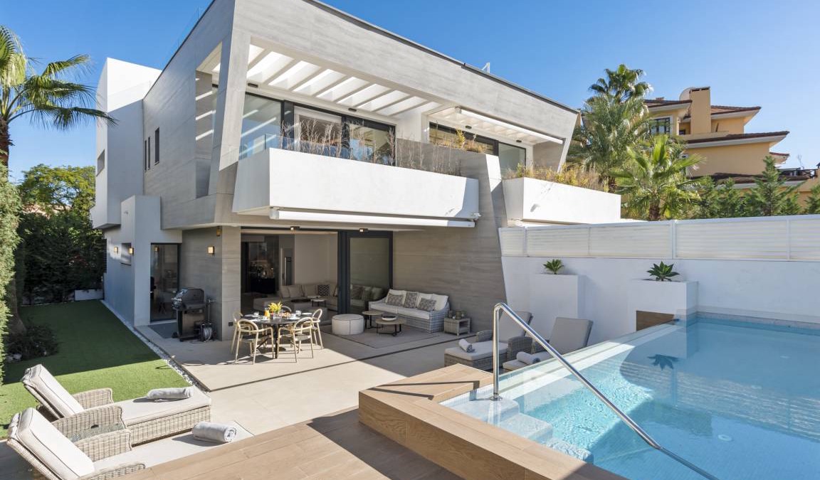 Puerto Banus House | 250 m² House ∙ 5 bedrooms ∙ 10 guests
