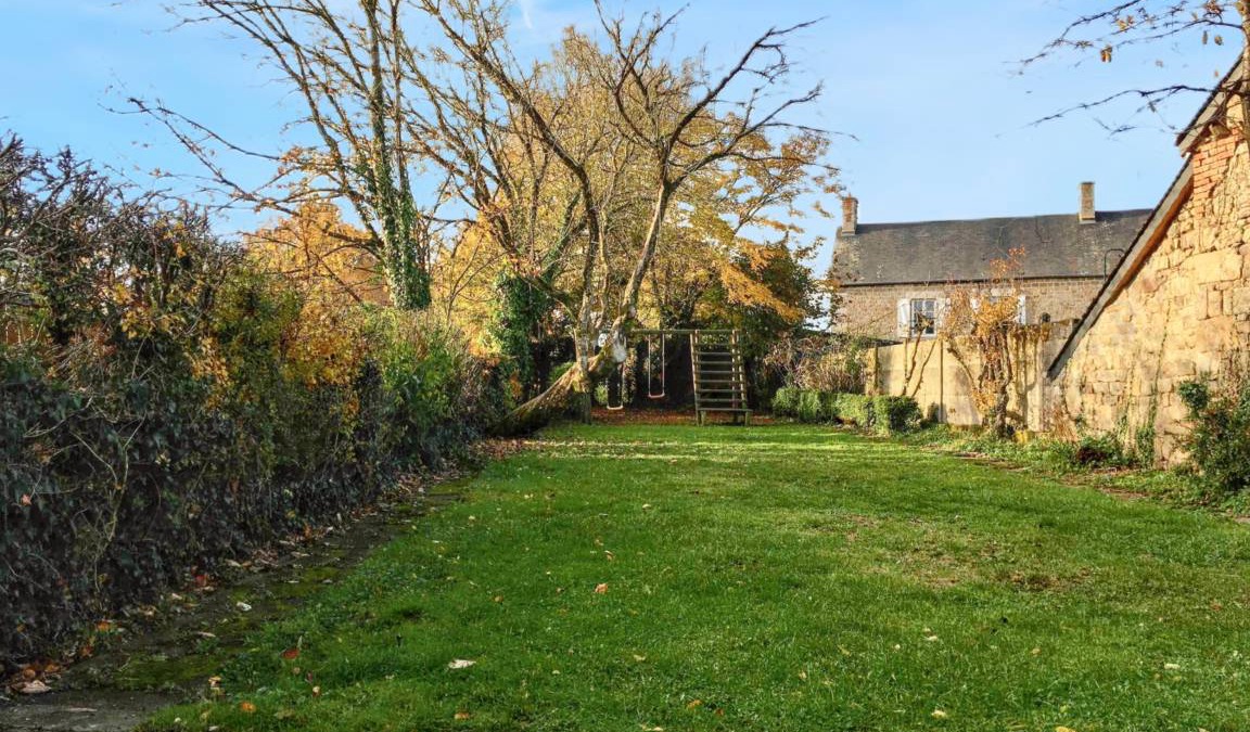 Carrouges House | 250 m² House ∙ 6 bedrooms ∙ 15 guests
