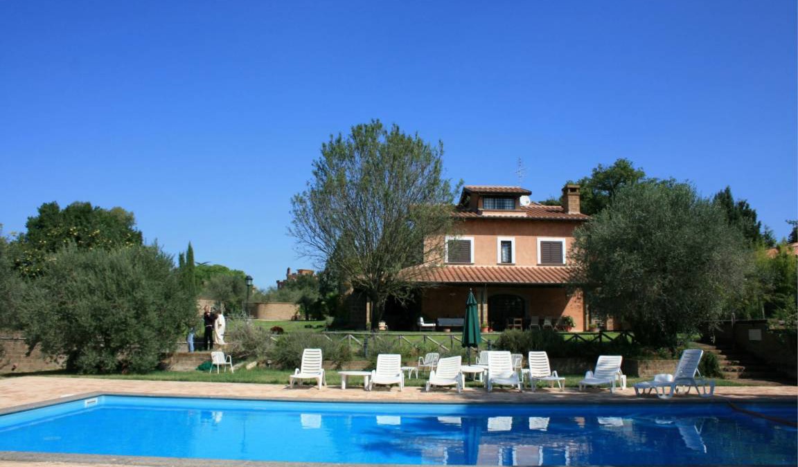 Corchiano Villa | 250 m² Villa ∙ 6 bedrooms ∙ 14 guests