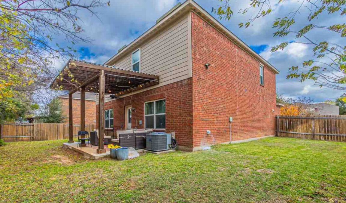 Dallas House | 251 m² House ∙ 5 bedrooms ∙ 16 guests