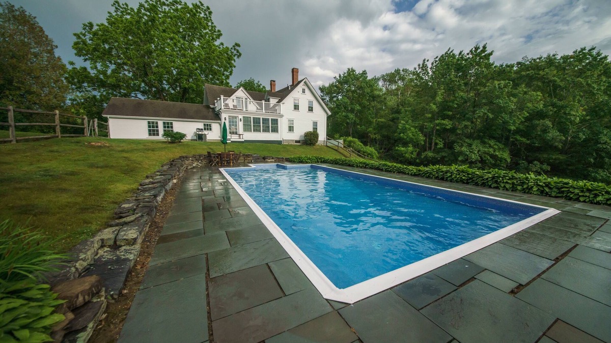 Newcastle Other | 26 Acre Saltwater Farm With Swimming Pool And Dock