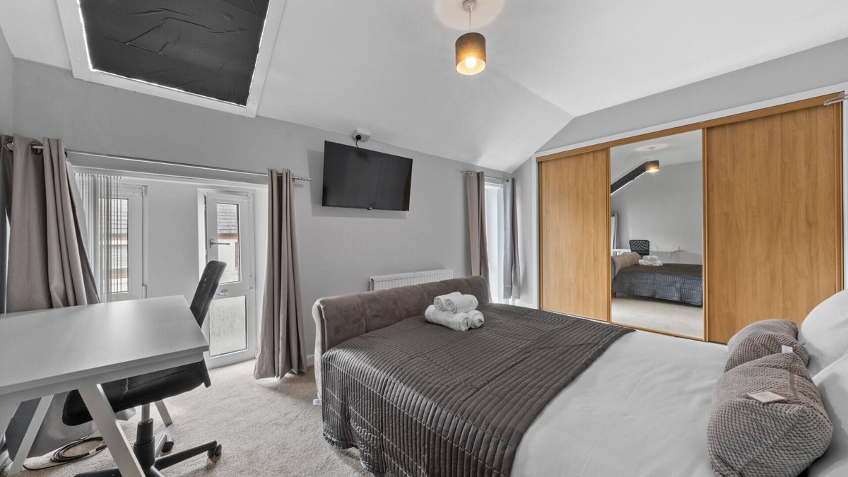 Bannockburn Bed & Breakfast | 26 Main St - Room 2