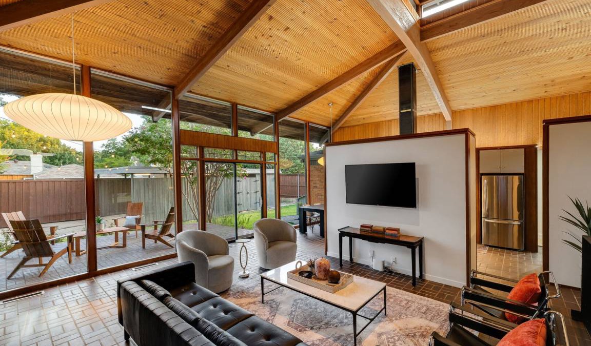 North Dallas House | 260 m² House ∙ 4 bedrooms ∙ 8 guests