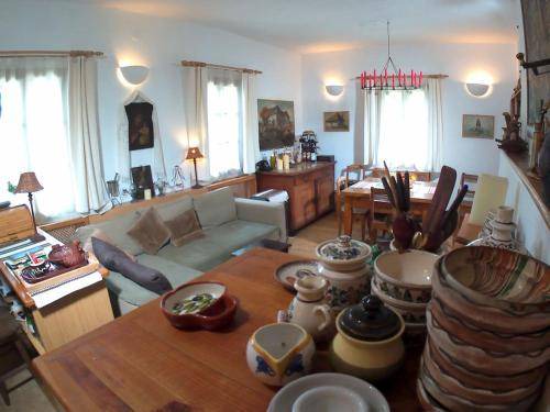 Manastirea Humorului House | 260 m² House ∙ 3 bedrooms ∙ 6 guests