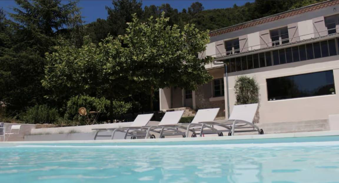 Les Issoux Villa | 260 m² Villa ∙ 6 bedrooms ∙ 12 guests
