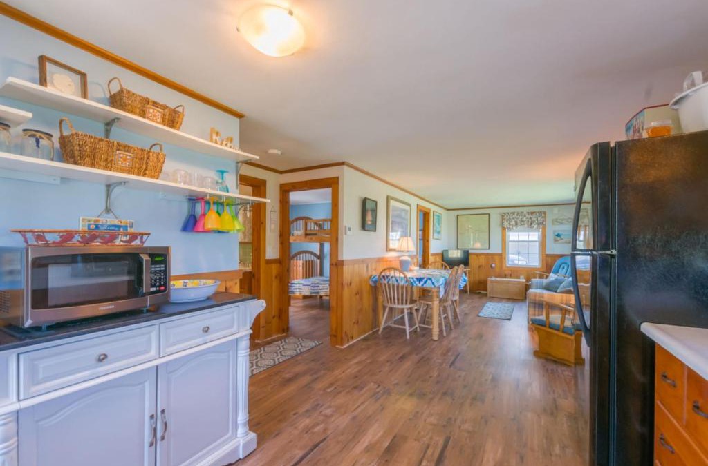 Sagamore Beach House | 260 Phillips Road Sagamore Beach - Cape Cod