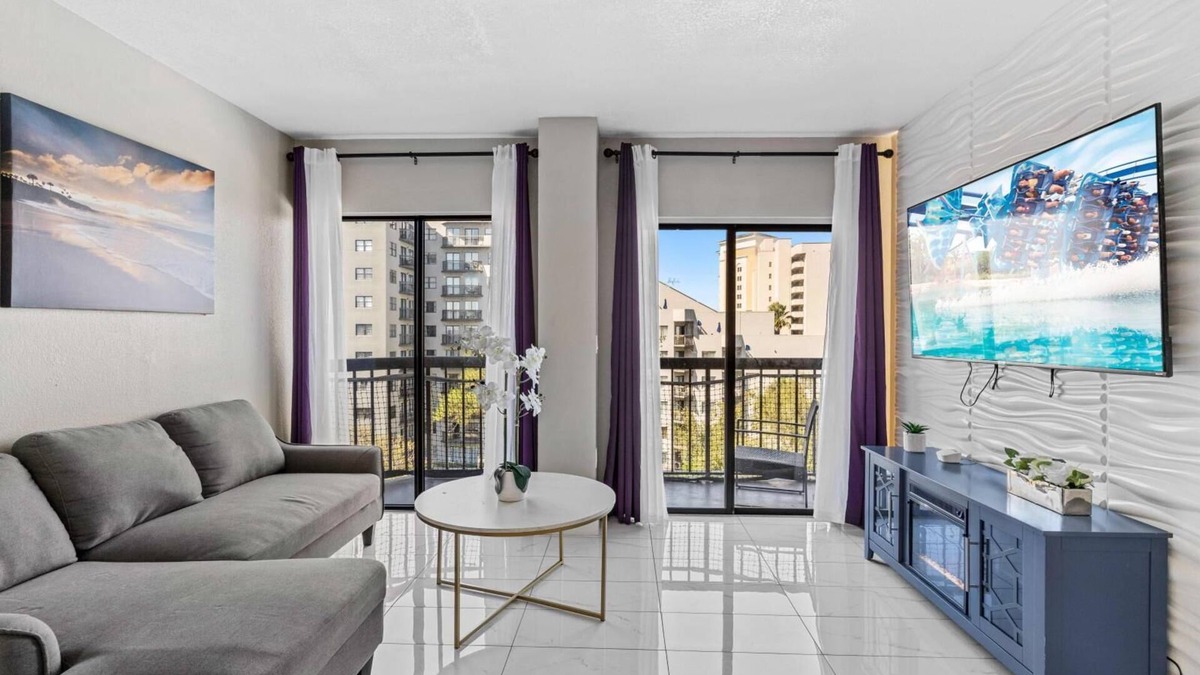Florida Center Condo | 2605 A Skyborne Retreat, The Enclave, Orlando