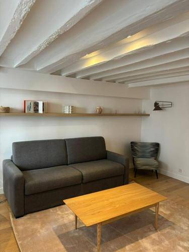 Quartier de la Folie-Mericourt Apartment | 27 m² Apartment ∙ 1 bedroom ∙ 4 guests