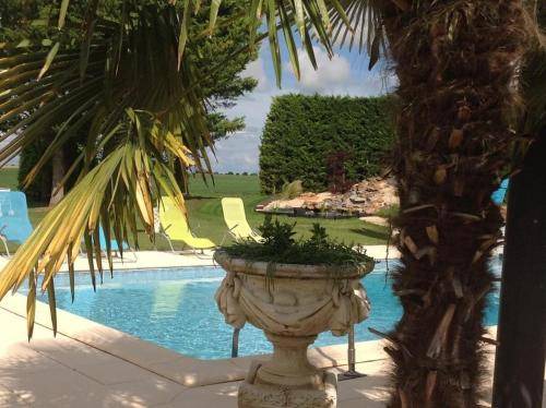 Neuville-de-Poitou Bed & Breakfast | 27 m² Bed and breakfast ∙ 5 guests