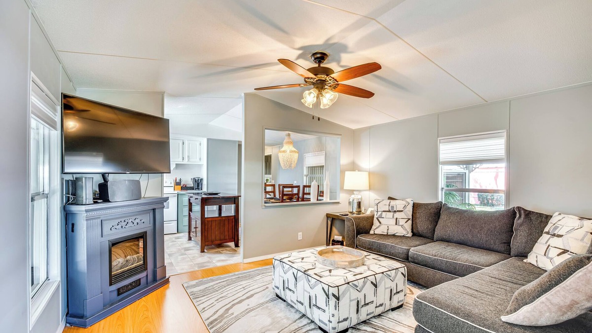 Webster House | 27 Mi to The Villages: Lush Home w/Outdoor Space!