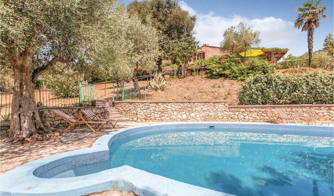 Montoro House | 270 m² House ∙ 4 bedrooms ∙ 10 guests