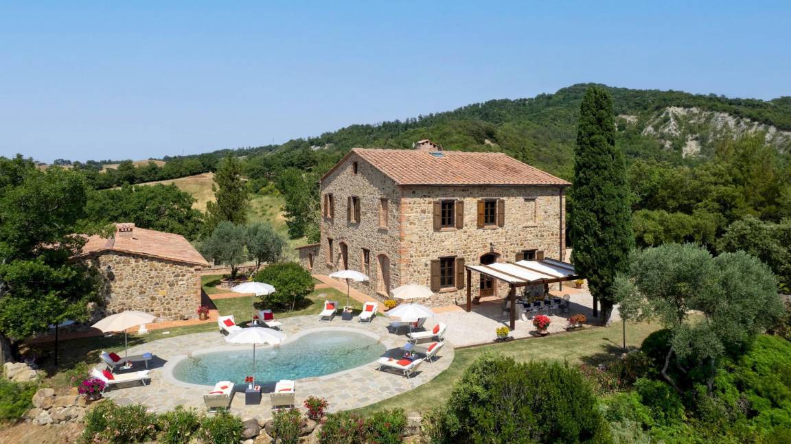 Pomarance Villa | 270 m² Villa ∙ 5 bedrooms ∙ 10 guests