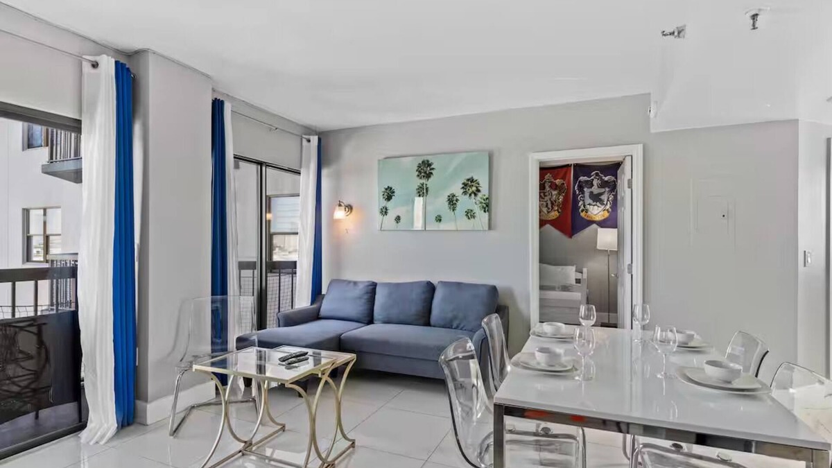 Florida Center Condo | 2701 Enclave Condo near Univesal-Lakeview