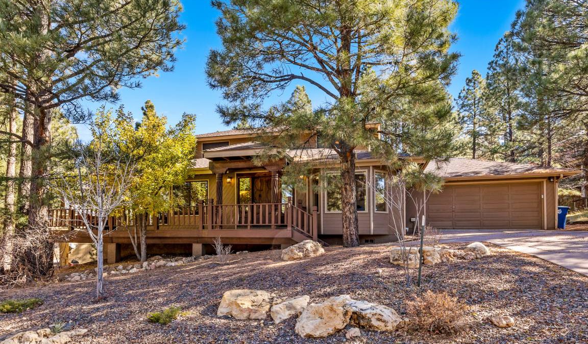 Flagstaff Cabin | 279 m² Cabin ∙ 4 bedrooms ∙ 13 guests