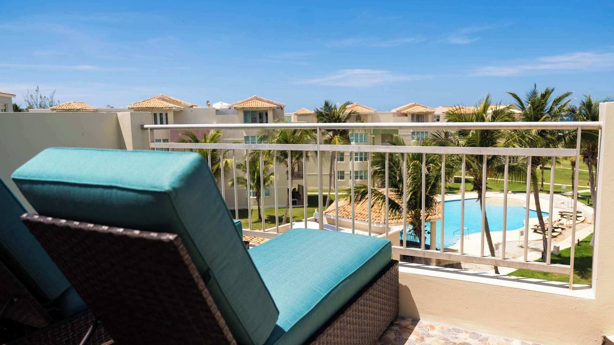 Jobos Condo | #28 Jobos Beach 4BR-3BA Penthouse w RooftopTerrace