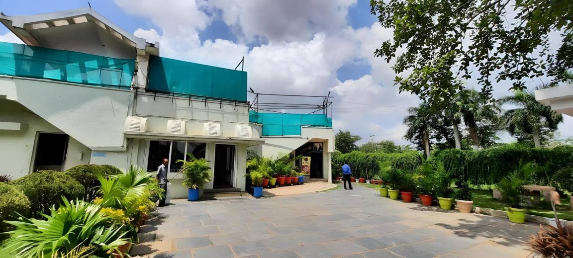 Raipur Hotel | 28 m² Hotel ∙ 4 guests