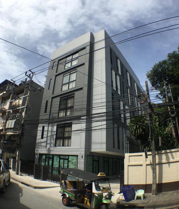 Phasi Charoen House | 28 Place
