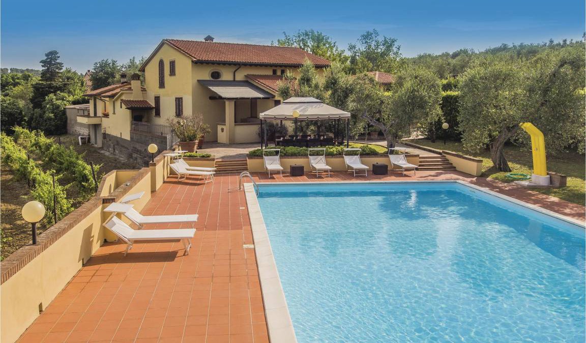 Forcoli House | 280 m² House ∙ 5 bedrooms ∙ 10 guests