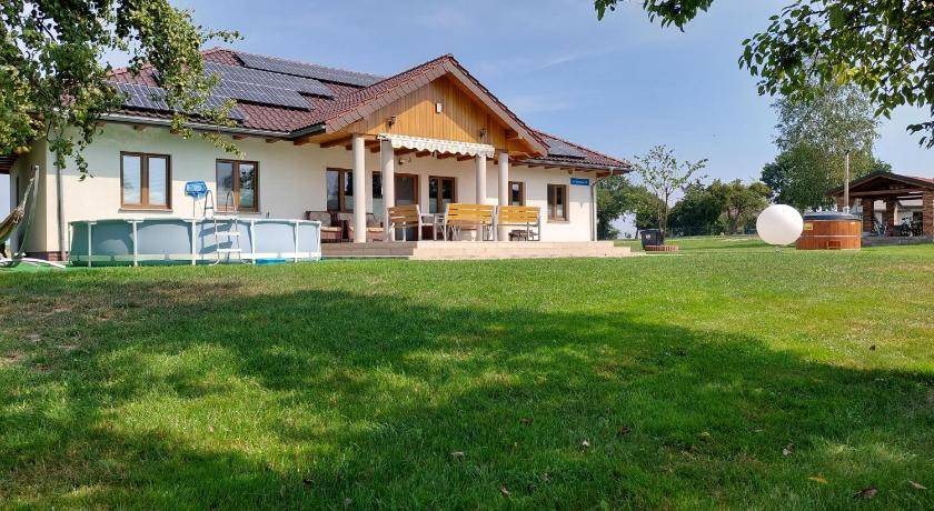 gmina Pawonkow Villa | 280 m² Villa ∙ 3 bedrooms ∙ 10 guests