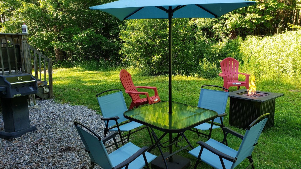 Guild Condo | 2800 sq ft, spacious retreat 4 bedrm 3 bathrm. Outdoor game and picnic area.